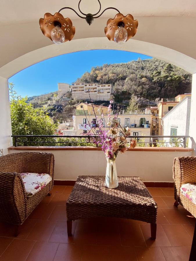 Gogas Amalfi Coast Apartment Cetara Exterior photo