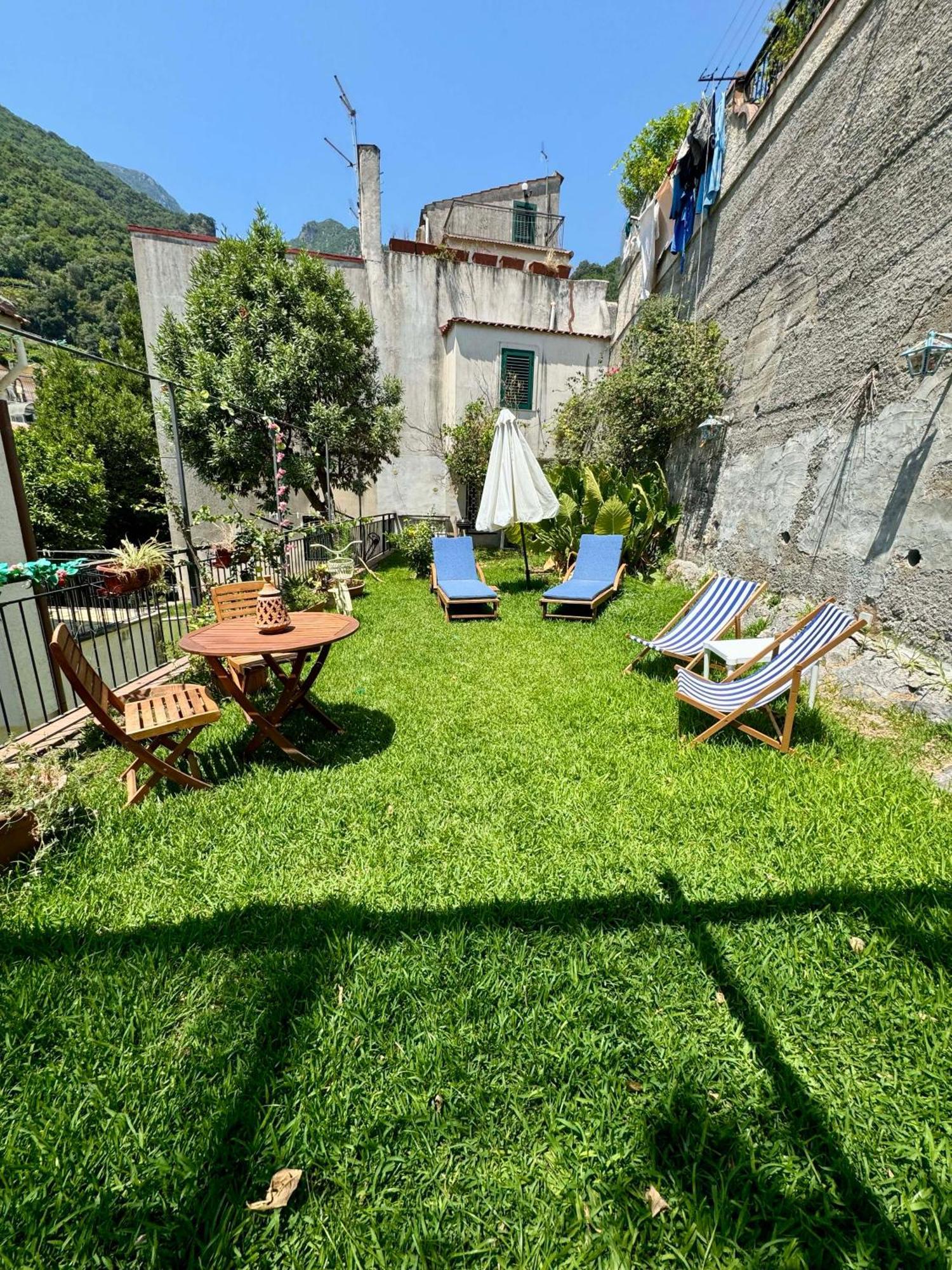Gogas Amalfi Coast Apartment Cetara Exterior photo